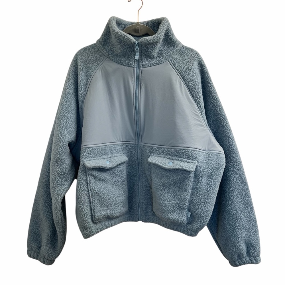 Blogilates Women Size Medium Blue Bonfire Fleece Jacket Sweaters Full Zip Baggy
